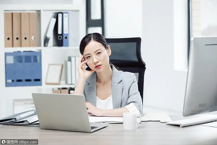 照片 职业形象 白领商务女性职场工作压力.jpg
