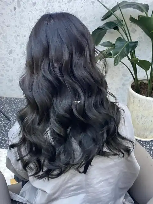 法式烫发木马卷中长发发型蛋卷头秋冬卷发