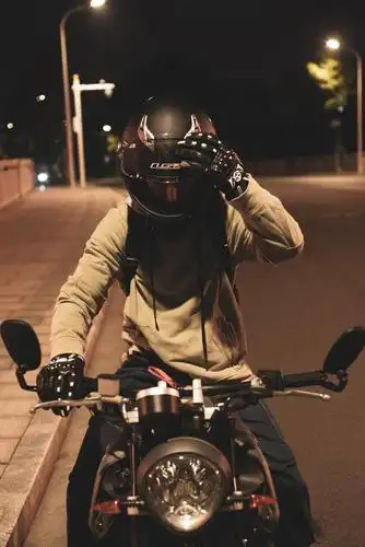 机车 其他 夜晚 摩托车 交通工具 骑车 机动车