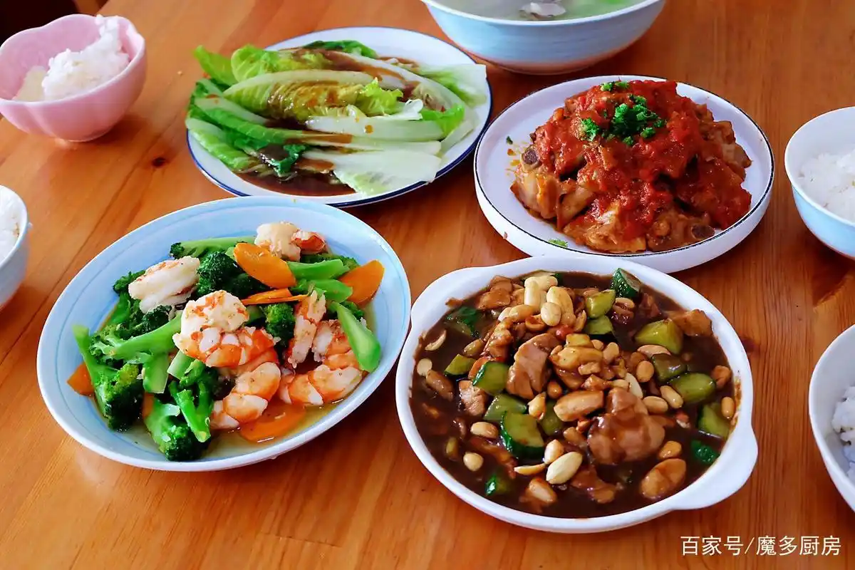 晒晒假期家常菜,四菜一汤简单营养,都是家人爱吃的,孩子都说香