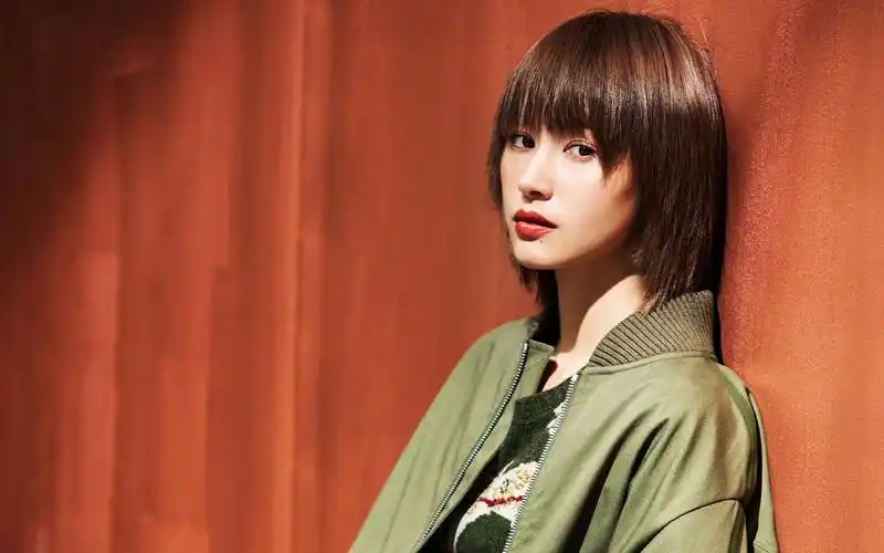 王子文时尚魅力高清桌面壁纸.欢迎继续关注美桌网win4000.