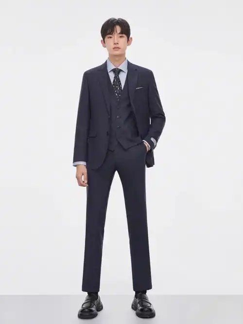 ziozia西装男士的另一种社交形象