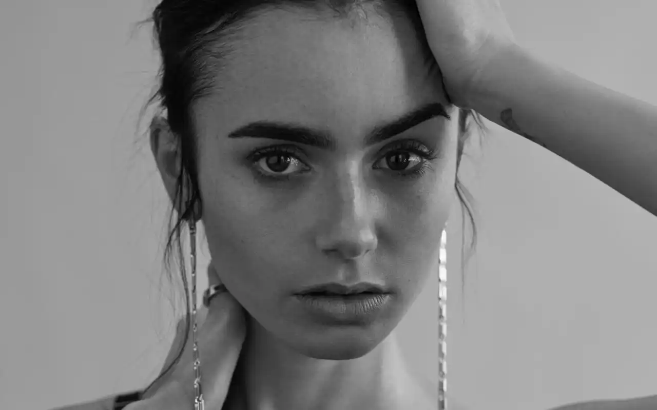 欧美美女明星莉莉柯林斯性感迷人图片桌面壁纸第一辑