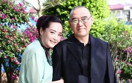 【图】恬妞现任老公是谁? 两任婚姻大揭秘