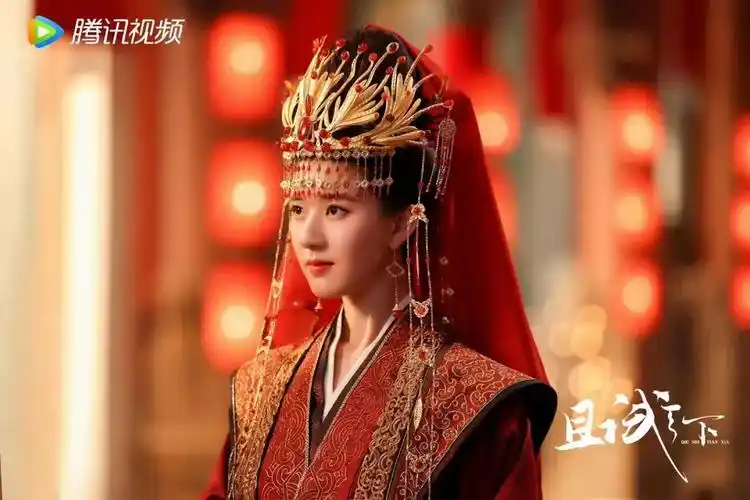 赵露思主演的许多古装剧带来超多绝美的古装造型.