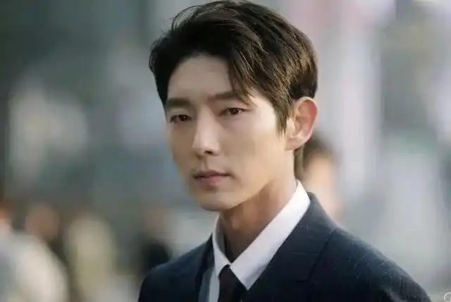 当年的韩剧男神咋样了?李敏镐胖成蜡像,玄彬胡子拉碴变大叔!