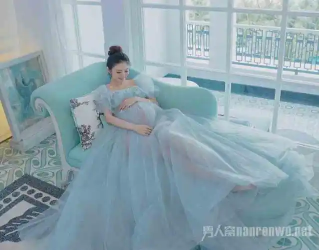 「娱乐」安以轩孕肚 明星怀孕果然只长肚子 依旧美丽动人!-偏关微生活