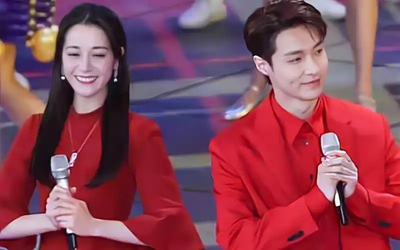 生气了,让迪丽热巴和张艺兴他们俩自己猜吧