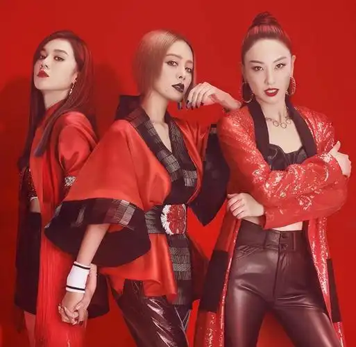 浪姐5疑似隐藏c位为父还债2亿刘德华起立为她鼓掌