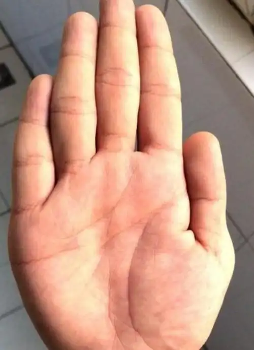 男性"最苦命"的手相特征, 一生穷的叮当响, 温饱问题都难以维持