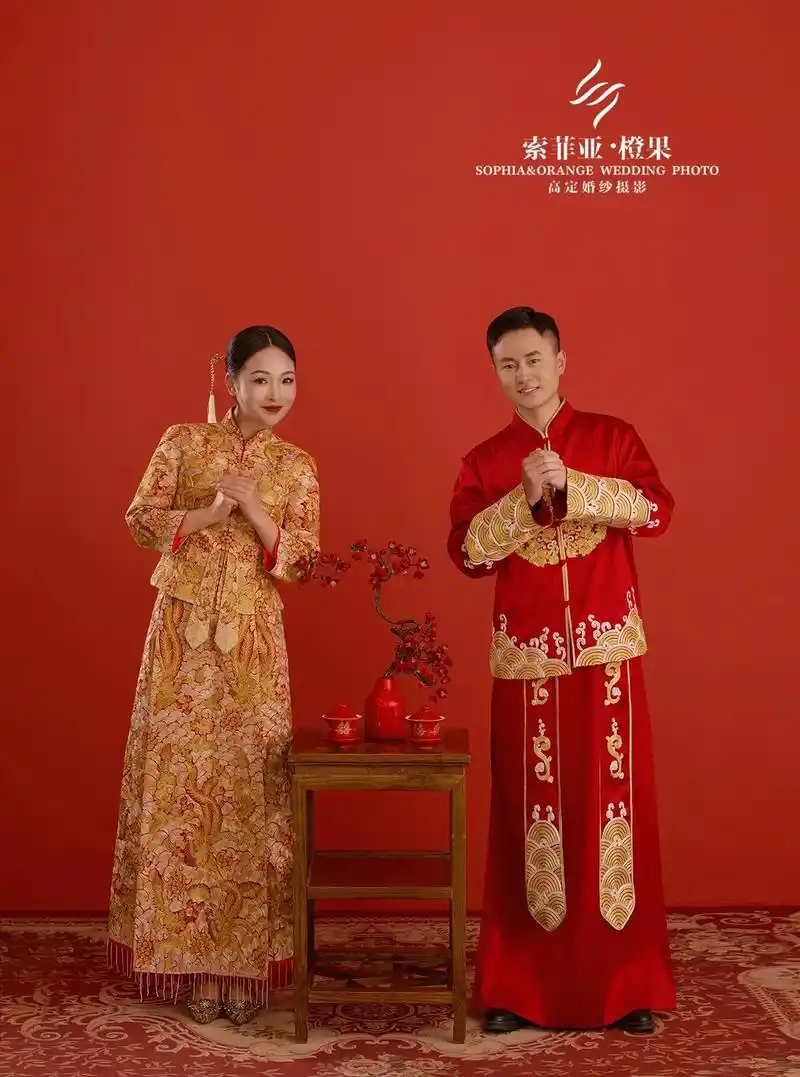 中式秀禾.90后必拍的中式婚纱照 长辈们见人就夸好看 一件合 - 抖音