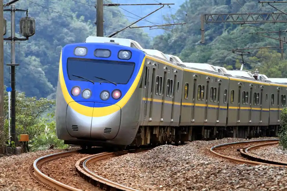 乘火车时你经历过哪些心酸的事儿?