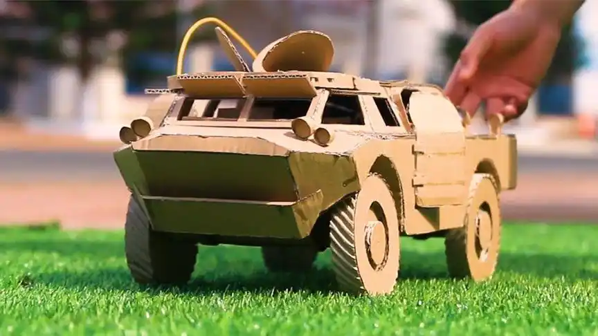 【手工制作】教你用纸皮制作一辆刺激战场的装甲车