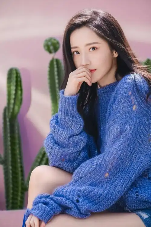 王艺瑾蓝色毛衣性感写真图片44