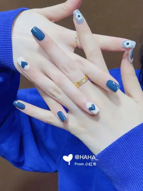 超显白蓝色手绘花花爱心涂鸦美甲
