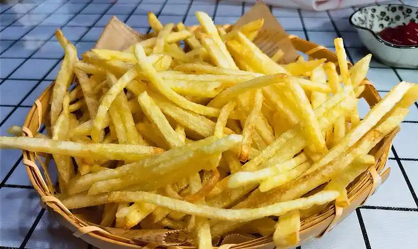 不用冷冻花时间,即刻就能吃上新鲜酥脆的炸薯条,适合急性子_土豆_孩子