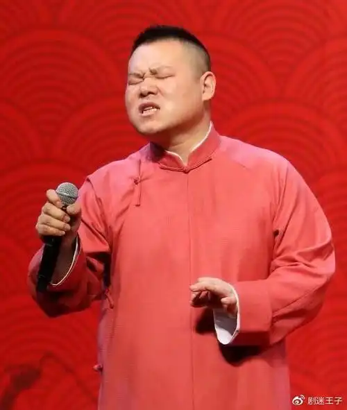 岳云鹏13分钟打败全国歌手,带领德云社上央视,成为2021最大赢家