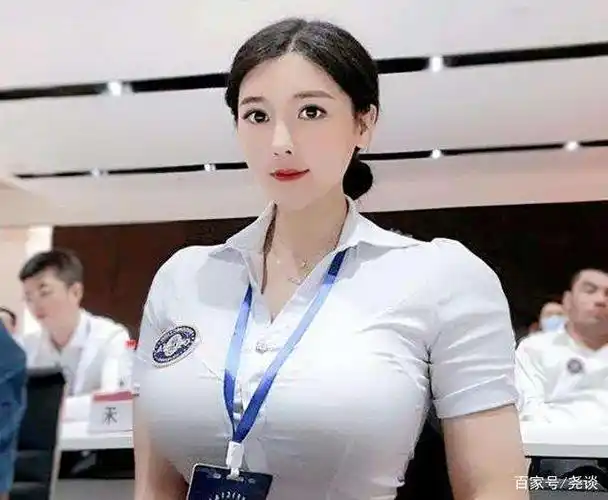 抖音网红刘太阳个人资料刘太阳性感照及直播间地址最新消息