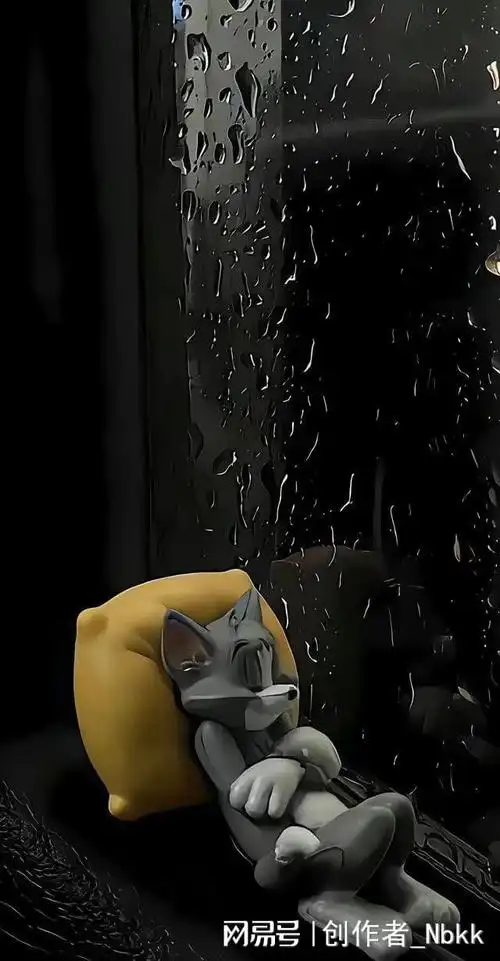 4k壁纸:水滴黯黑风格