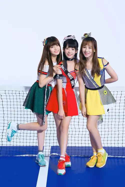 sing女团成员:林慧,林津伊,蒋申▲sing女团正式成员▲sing女团正式