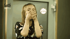 大笑开心捂嘴可爱gif动图_动态图_表情包下载_soogif