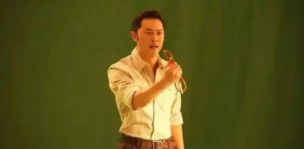 46岁演员沙溢晒近照瘦回白展堂,军艺校草巅峰归来!网友:爷青回