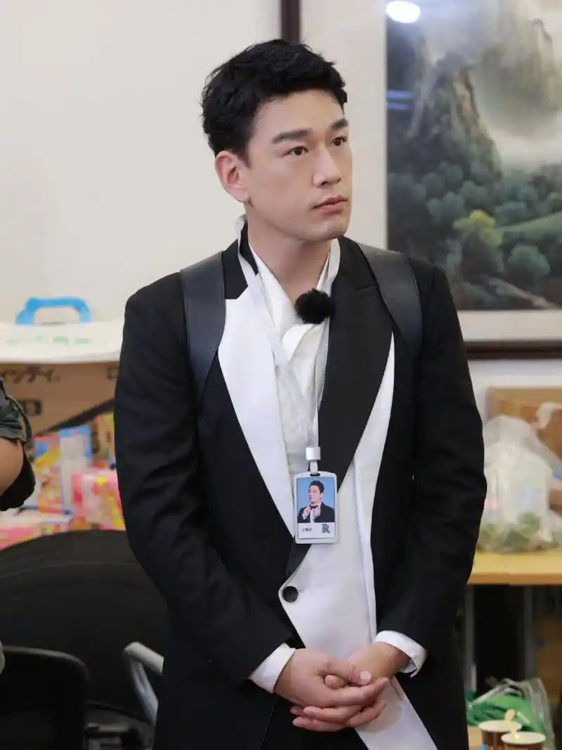 王耀庆 | 儒雅清新,国民老舅.