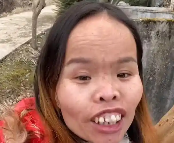 中国第一丑女网红是谁,前十名的大网红最丑有谁,抖音上很丑很火的那个