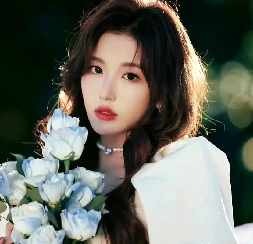 头像——孔雪儿