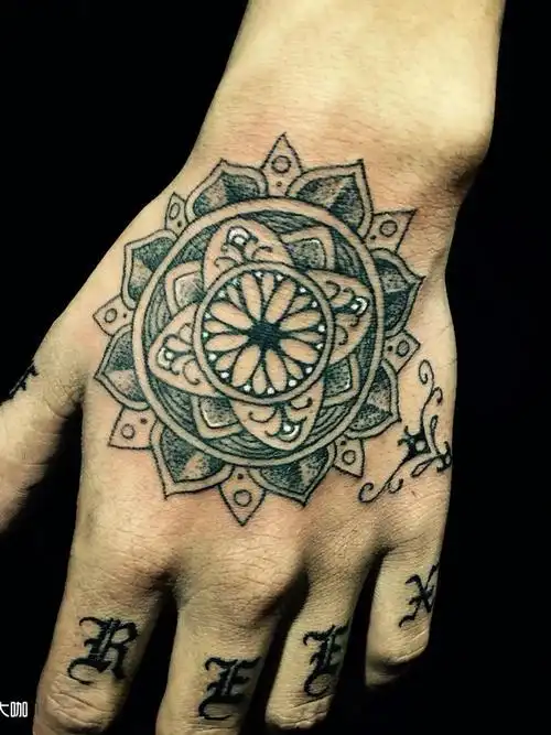 手背纹身_纹身图案手稿图片_波的纹身作品集