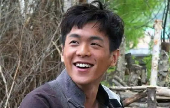 京圈公子张若昀的成名史从被坑14亿到爆红他有多心酸