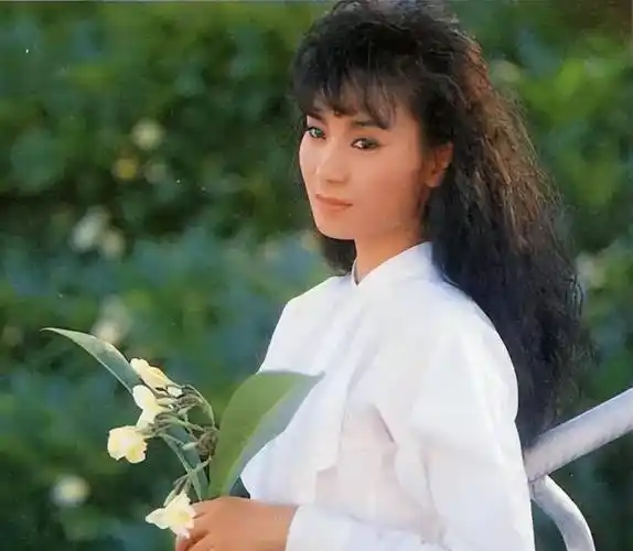 吕良伟邝美云8个月婚姻,失去一个好朋友,换一段不堪回首的婚姻_周海媚