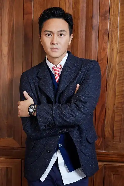 既然组里有人提到了我最爱张智霖专访那我也贴一个近年不错的