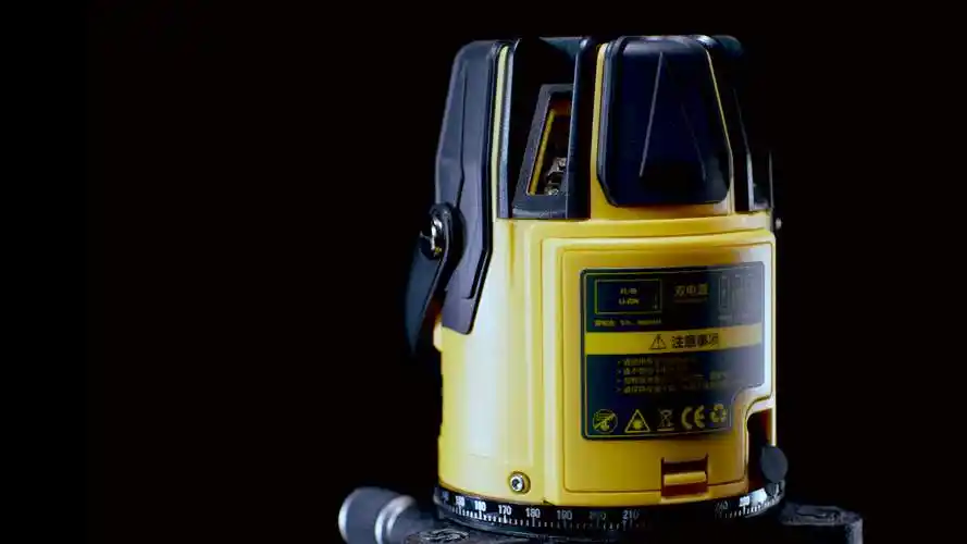 得力deli红外线水平仪激光水平仪绿光水准仪高精度平水仪电子水平仪2