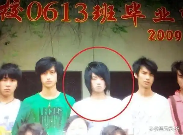 出道似"整容",这6位明星出道前后对比惊人,完全认不出