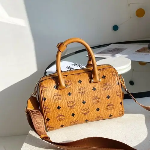 广州a货mcm包包经典女士枕头包韩国mcm枕头包官网