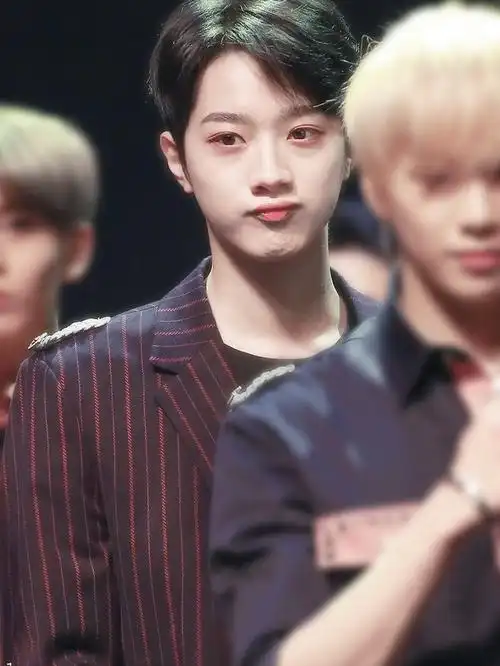 7715嘟嘟嘴的小可爱94_赖冠霖_影视_明星娱乐资讯