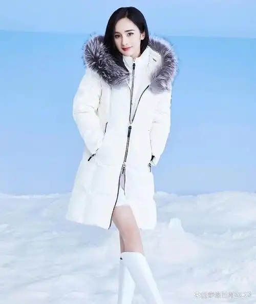 众所周知,杨幂的穿搭风格是有很多女生争相模仿的类型,既然如此冬天也