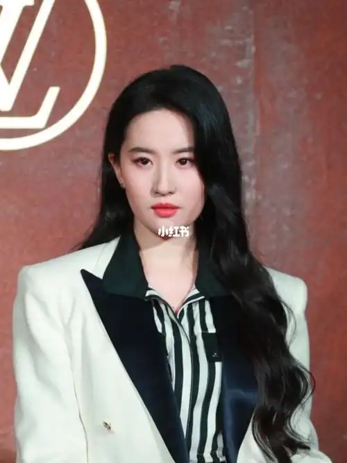 茜总!_刘亦菲_娱乐_明星娱乐资讯