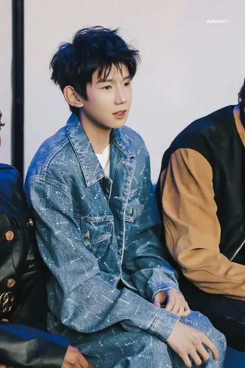 bally全球品牌代言人王源##王源外网生图状态