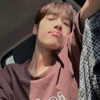 帅哥图片头像真实照片高清气质男生真人潮流微信头像大全