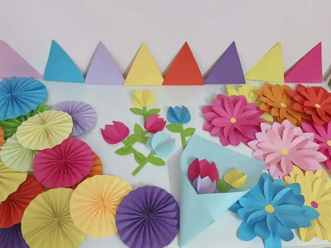 布置班级文化墙:班级黑板报 每次课室文化建设,最好的办法就是多做些