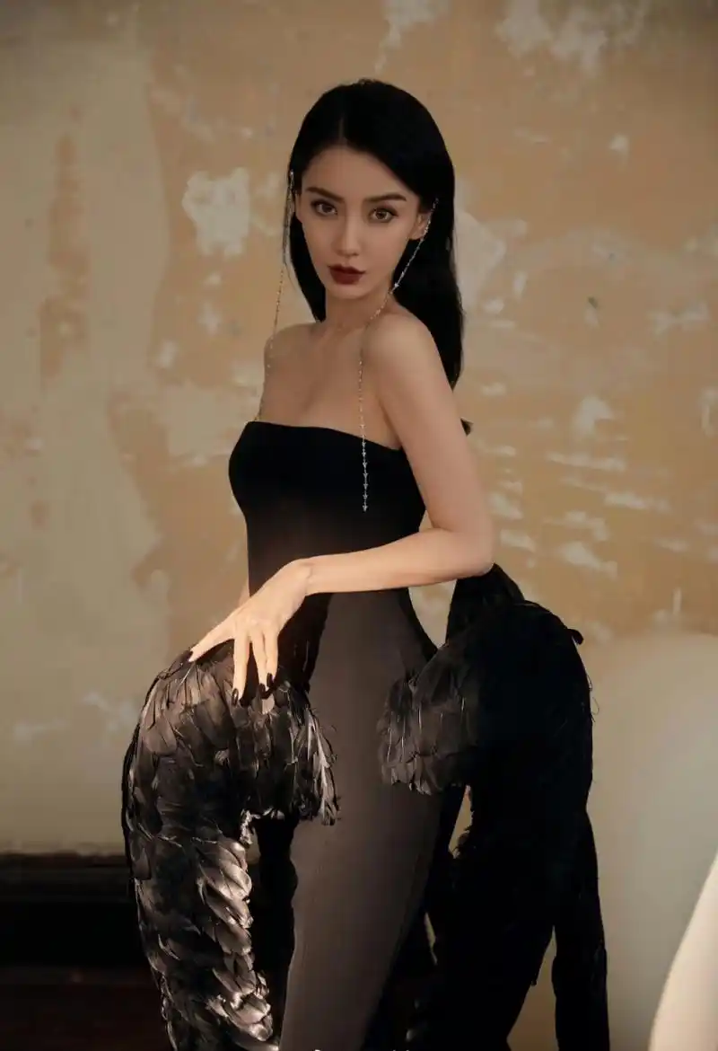 angelababy的这种身材比例就问你羡慕不羡慕?