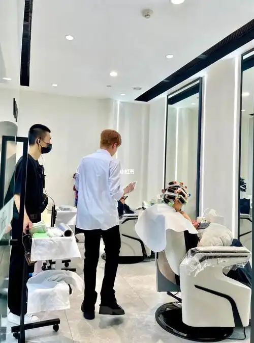 onhair明星网红理发店佛山理发店