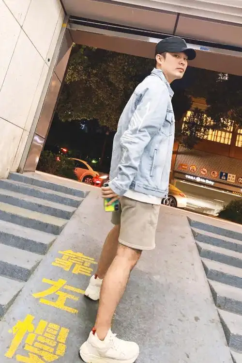 陈赫的潮男穿搭法却帅得与众不同