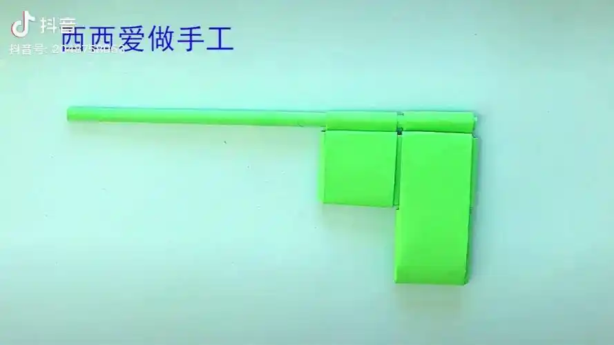 80和90后小时候的回忆做法超级简单的折纸枪小朋友们都喜欢折纸