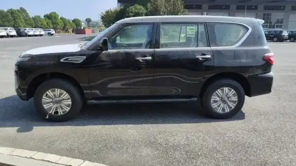 23款日产途乐40l平行进口价格50余万提车40l可全国分期