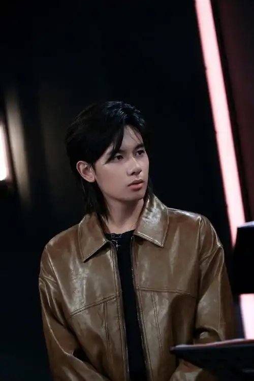 胡先煦新剧演小霸总