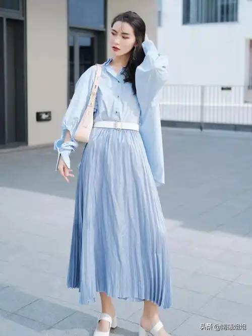 真正会打扮的女人,穿裙子都离不开这3种颜色,洋气显白有气质