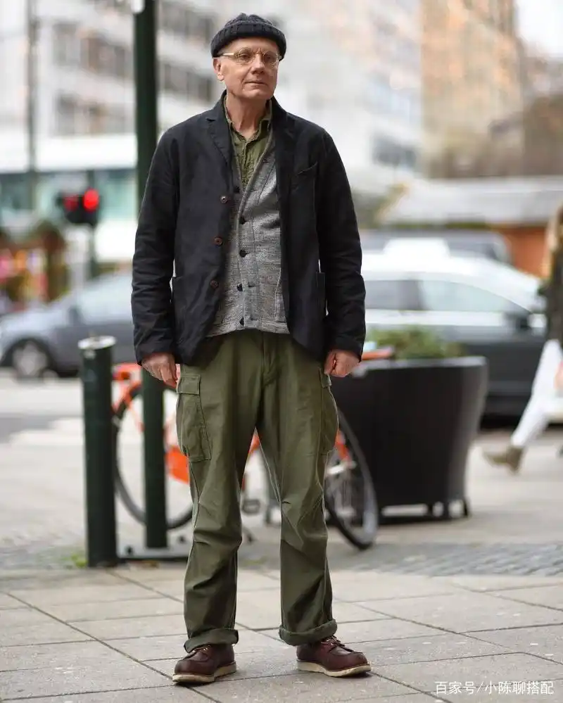 这些60岁大爷太会打扮,穿搭不输年轻人,舒适又不失时尚感